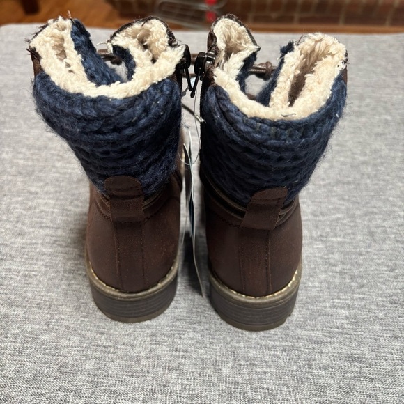 MUK LUKS Women's Tatum Boots, Size 6 - Picture 7 of 7